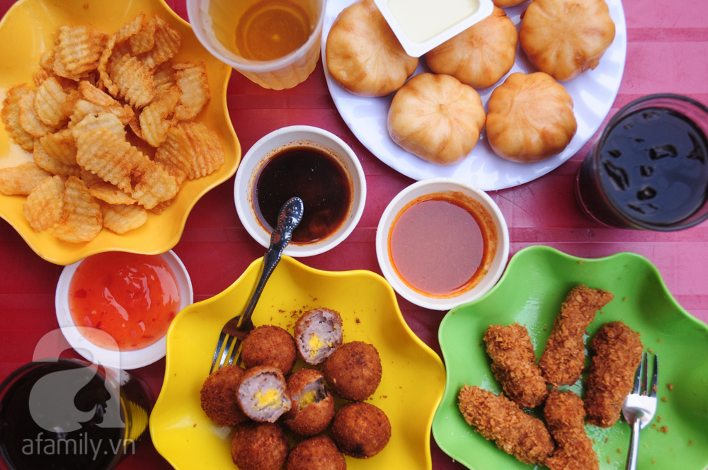 7 món ăn làm nên tên tuổi cho cụm ẩm thực Cát Linh - Trịnh Hoài Đức - Ảnh 10. 7 món ăn làm nên tên tuổi cho cụm ẩm thực Cát Linh - Trịnh Hoài Đức - Ảnh 10.