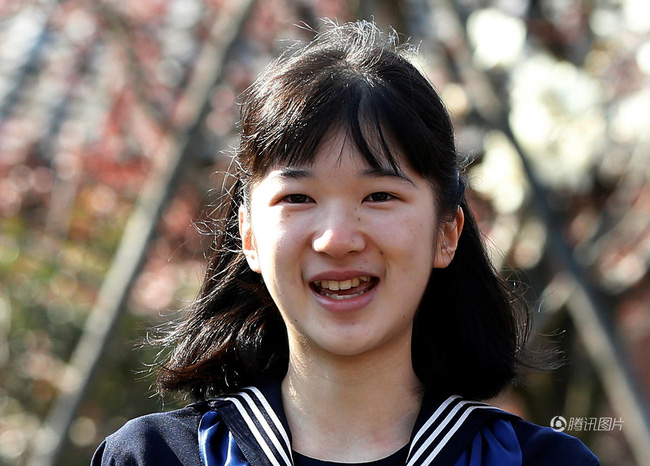 Mới ngày nào còn bé cỏn con, giờ đây Công chúa Nhật đã tốt nghiệp Trung học rồi - Ảnh 6.