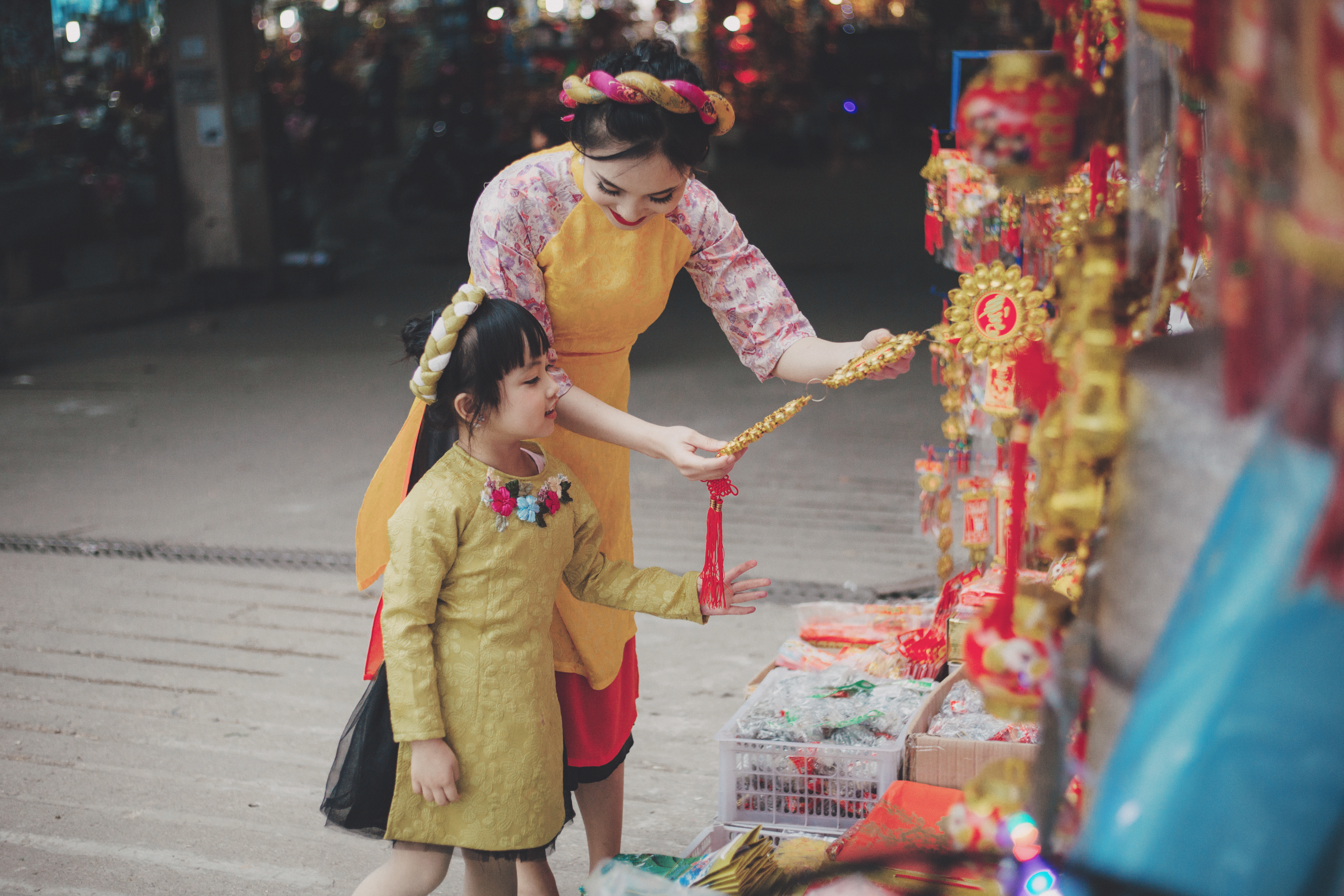 Cảm nhận không khí Tết qua bộ ảnh Ở đâu có mẹ - ở đó có Tết - Ảnh 14. Cảm nhận không khí Tết qua bộ ảnh Ở đâu có mẹ - ở đó có Tết - Ảnh 14.