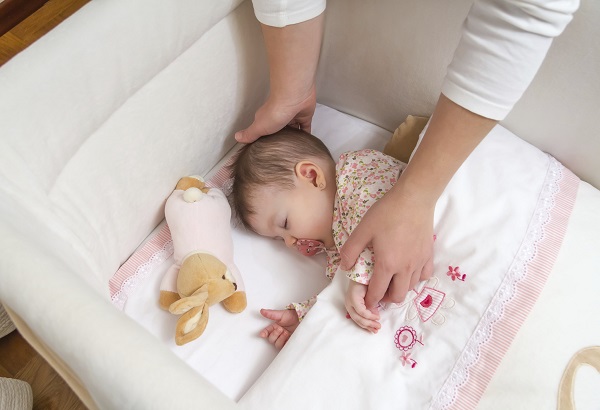 Rút lui dần - Phương pháp luyện ngủ cho bé hết sức nhẹ nhàng mẹ đã biết chưa? - Ảnh 1.