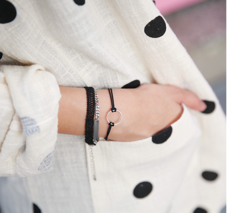 3 gợi ý diện trang sức cùng đồ công sở tạo vẻ ngoài vừa nhã nhặn vừa nổi bật - Ảnh 8. 3 gợi ý diện trang sức cùng đồ công sở tạo vẻ ngoài vừa nhã nhặn vừa nổi bật - Ảnh 8.