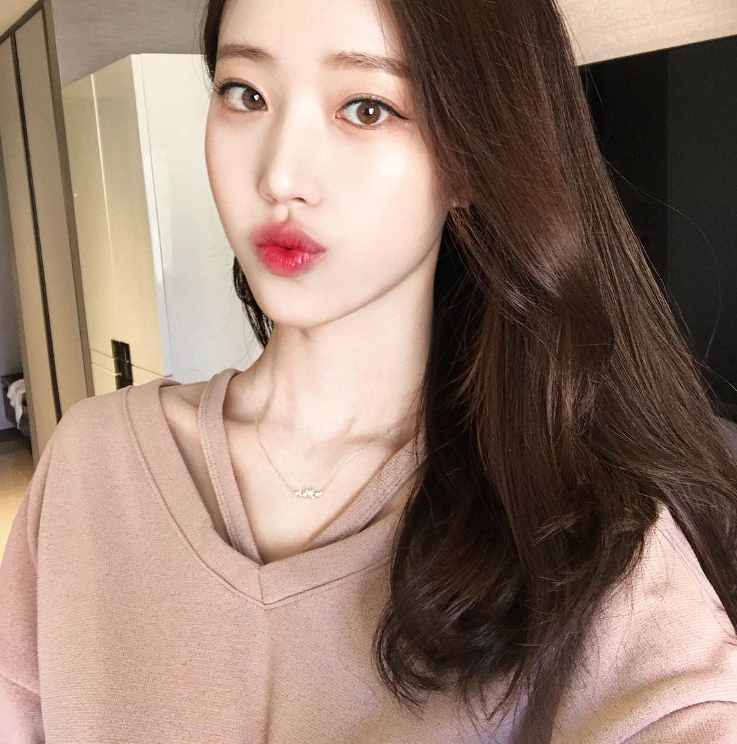 Môi khô nứt nẻ thế nào đi nữa, cứ theo liệu trình chăm sóc này thì chỉ có bóng mướt trở lên - Ảnh 9. Môi khô nứt nẻ thế nào đi nữa, cứ theo liệu trình chăm sóc này thì chỉ có bóng mướt trở lên - Ảnh 9.