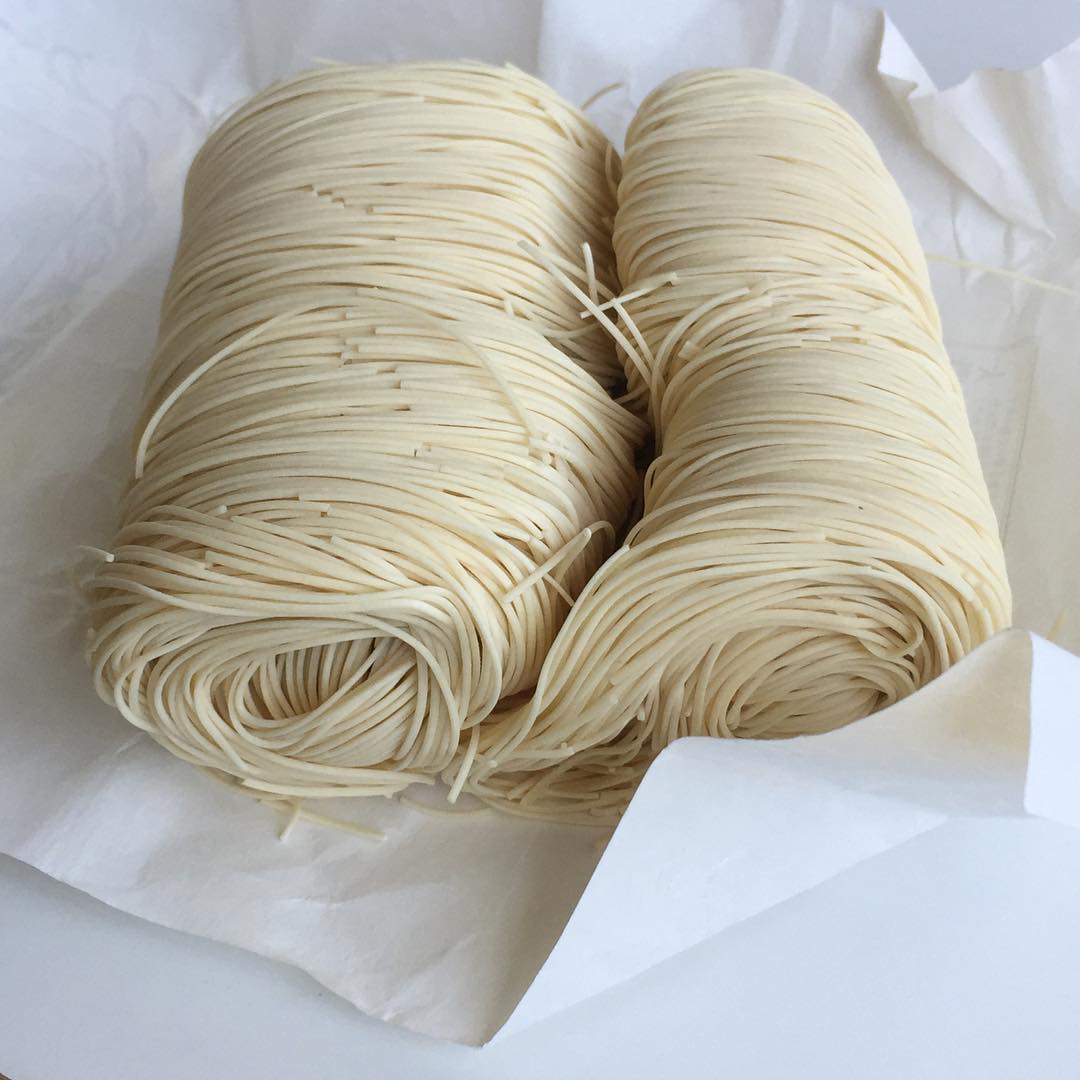 Món mì lạ của người Nhật: muốn thưởng thức phải tinh mắt, khéo tay để... gắp mì trôi theo dòng nước - Ảnh 7. Món mì lạ của người Nhật: muốn thưởng thức phải tinh mắt, khéo tay để... gắp mì trôi theo dòng nước - Ảnh 7.