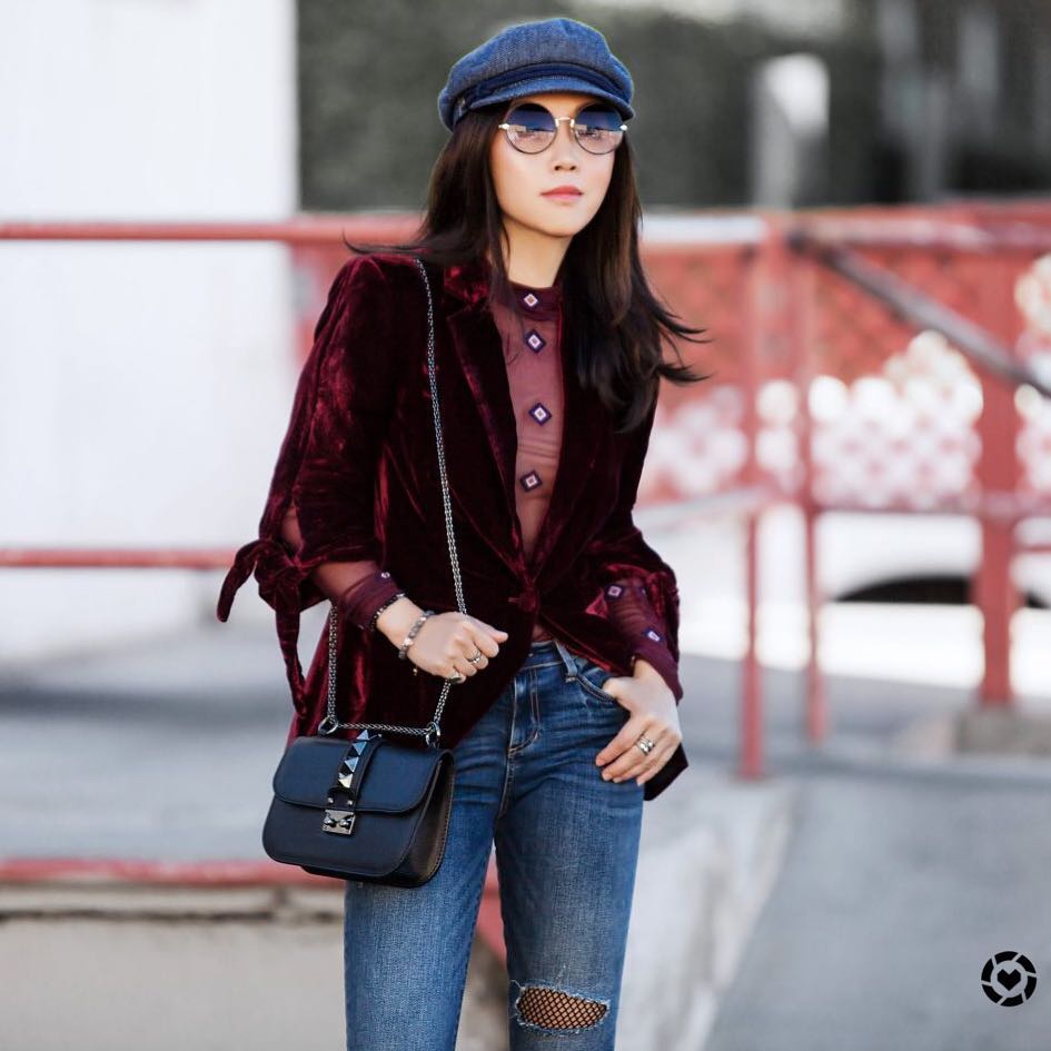 Cuối tháng 10, street style của phái đẹp châu Á ngày càng kín đáo và thu hút hơn - Ảnh 16. Cuối tháng 10, street style của phái đẹp châu Á ngày càng kín đáo và thu hút hơn - Ảnh 16.