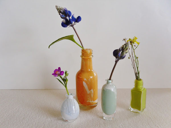 4 cách tái chế chai lọ làm bình hoa trang trí nhà tinh tế - Ảnh 6.