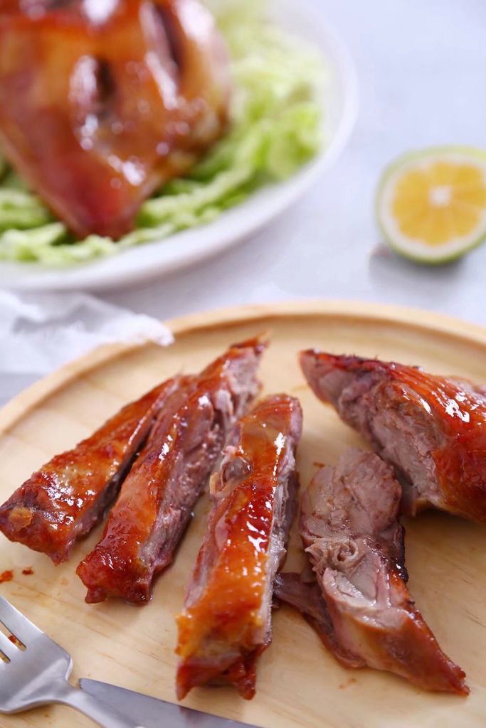 Cũng là vịt nướng thôi nhưng đánh theo cách nào là nhỡ nhanh lại nhỡ ngon lành - Ảnh 4. Cũng là vịt nướng thôi nhưng đánh theo cách nào là nhỡ nhanh lại nhỡ ngon lành - Ảnh 4.