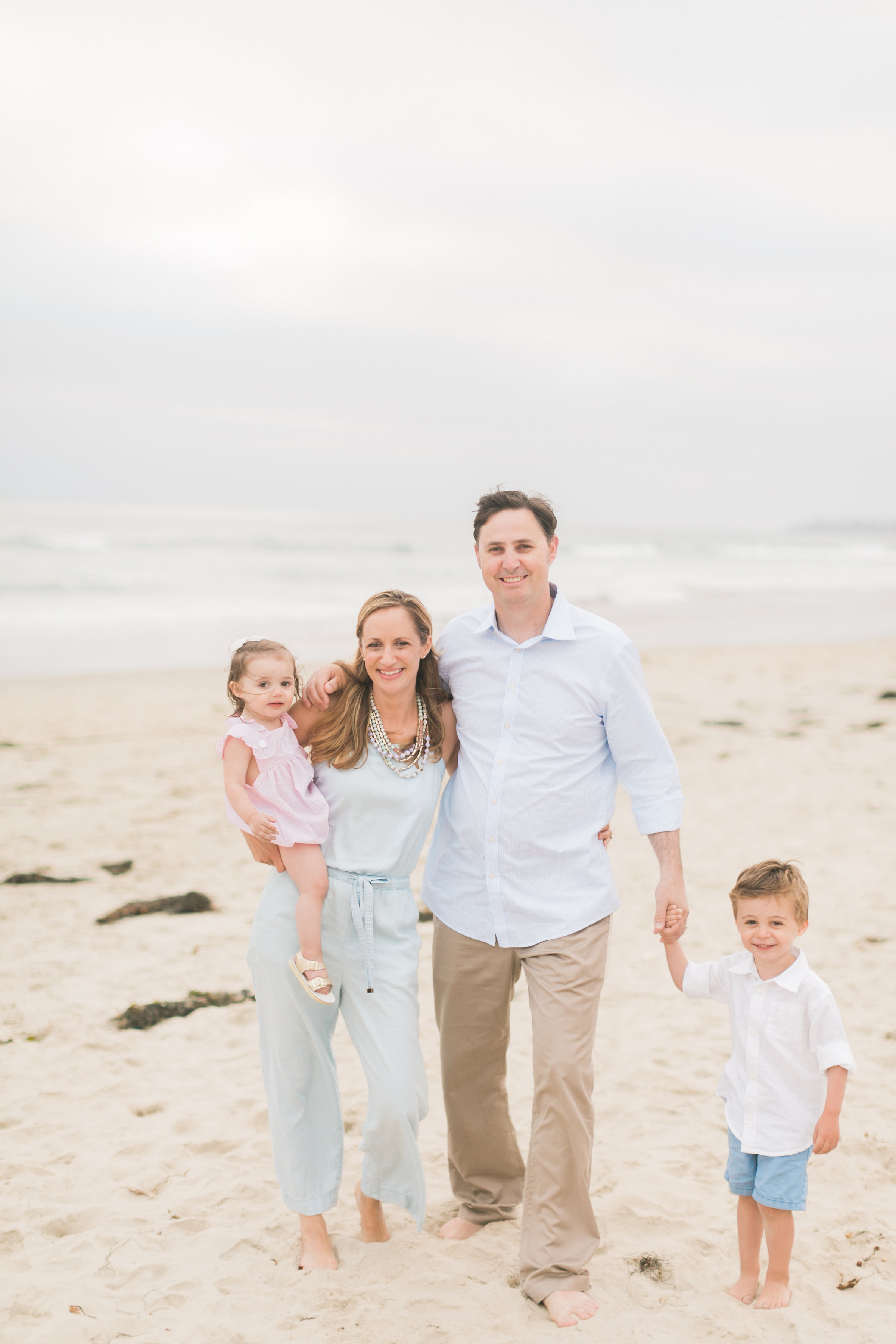 Nhận con nuôi sau 4 năm hiếm muộn, 1 tuần sau cặp vợ chồng mong con lại phải rơi nước mắt - Ảnh 7. Nhận con nuôi sau 4 năm hiếm muộn, 1 tuần sau cặp vợ chồng mong con lại phải rơi nước mắt - Ảnh 7.