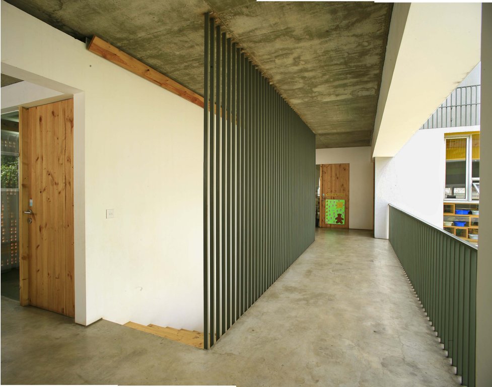 Giữa một khu vực dân cư đông đúc, vẫn có ngôi trường mầm non thoáng rộng và đầy cỏ xanh - Ảnh 11. Giữa một khu vực dân cư đông đúc, vẫn có ngôi trường mầm non thoáng rộng và đầy cỏ xanh - Ảnh 11.