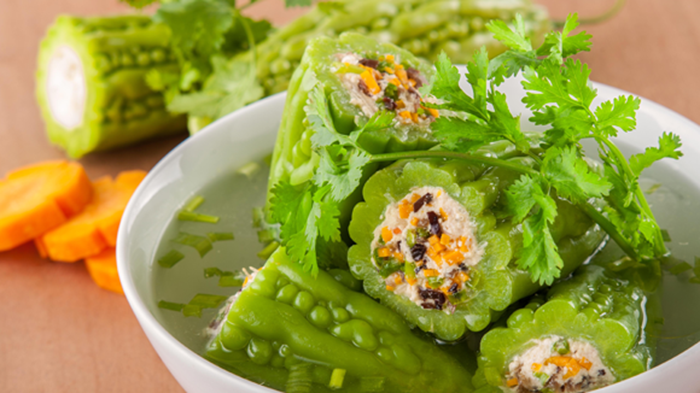 Nấu canh khổ qua nhồi thịt cho Tết nhớ 3 bước quan trọng thì chẳng còn sợ đắng, trẻ con cũng ăn vô tư - Ảnh 1. Nấu canh khổ qua nhồi thịt cho Tết nhớ 3 bước quan trọng thì chẳng còn sợ đắng, trẻ con cũng ăn vô tư - Ảnh 1.