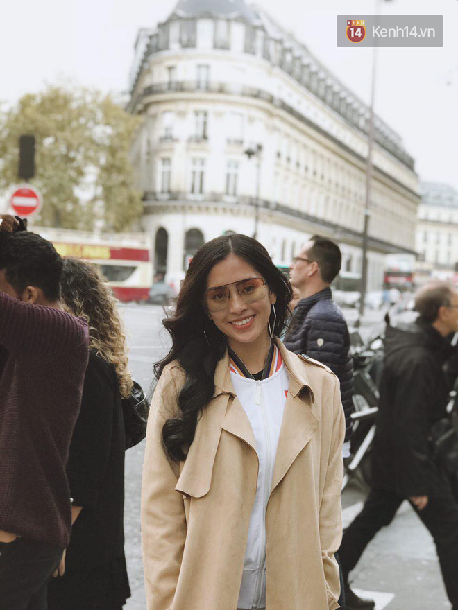 Hoa hậu Tiểu Vy mặt mộc dạo phố Paris, khoe vẻ đẹp đầy sức sống của tuổi 18 - Ảnh 11. Hoa hậu Tiểu Vy mặt mộc dạo phố Paris, khoe vẻ đẹp đầy sức sống của tuổi 18 - Ảnh 11.