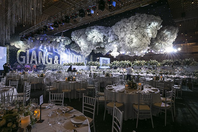 Giải mã 3 tin đồn xôn xao về đám cưới xa xỉ của Trường Giang, Nhã Phương - Ảnh 3. Giải mã 3 tin đồn xôn xao về đám cưới xa xỉ của Trường Giang, Nhã Phương - Ảnh 3.