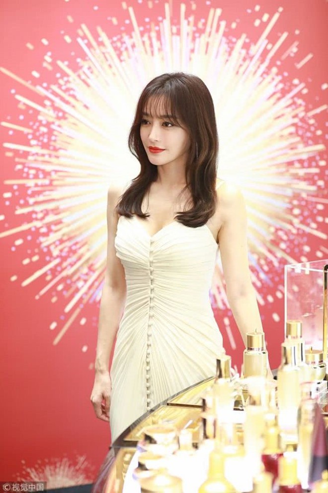 37 tuổi thì đã sao, Phú sát Hoàng hậu Tần Lam vẫn trẻ đẹp như gái 18 nhờ bí quyết giữ dáng, dưỡng nhan này - Ảnh 5. 37 tuổi thì đã sao, Phú sát Hoàng hậu Tần Lam vẫn trẻ đẹp như gái 18 nhờ bí quyết giữ dáng, dưỡng nhan này - Ảnh 5.