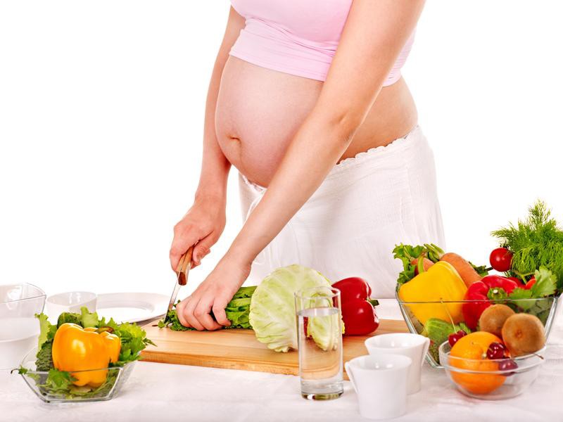 Ăn cho hai người - thói quen phản khoa học của mẹ bầu gây hại cả mẹ lẫn con - Ảnh 2. Ăn cho hai người - thói quen phản khoa học của mẹ bầu gây hại cả mẹ lẫn con - Ảnh 2.