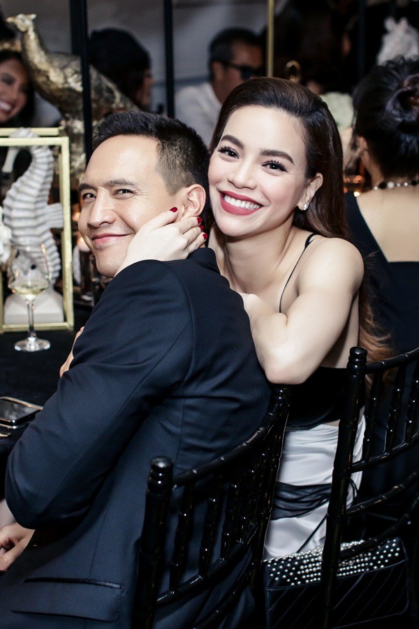 Đụng mặt nhau tại sự kiện, đ&acirc;y l&agrave; điều Hồ Ngọc H&agrave; v&agrave; Lệ Quy&ecirc;n ngấm ngầm so b&igrave; - Ảnh 6.