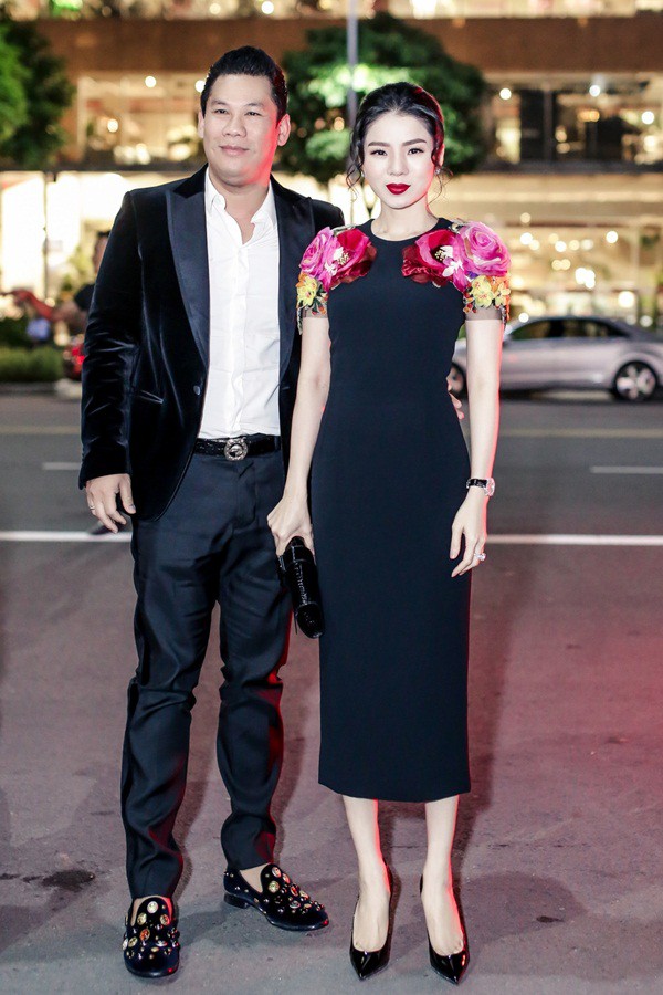 Đụng mặt nhau tại sự kiện, đ&acirc;y l&agrave; điều Hồ Ngọc H&agrave; v&agrave; Lệ Quy&ecirc;n ngấm ngầm so b&igrave; - Ảnh 5.