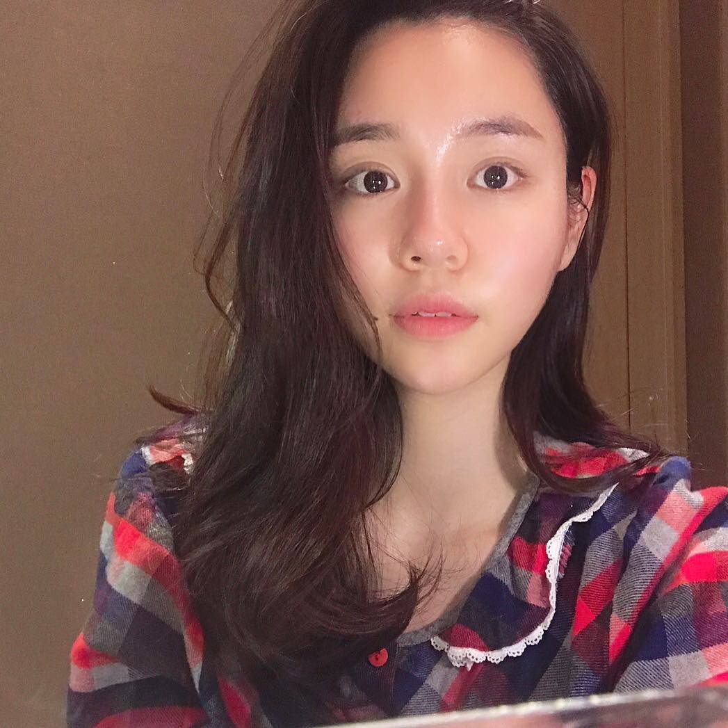 Nếu thấy da xuất hiện dấu hiệu này thì chắc hẳn, bạn đã rửa mặt “quá đà” hoặc chọn sai sản phẩm - Ảnh 3. Nếu thấy da xuất hiện dấu hiệu này thì chắc hẳn, bạn đã rửa mặt “quá đà” hoặc chọn sai sản phẩm - Ảnh 3.