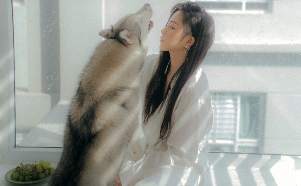 Gil Lê hé lộ chuyện tình buồn với Chipu qua bản ballad đầy da diết? - Ảnh 1. Gil Lê hé lộ chuyện tình buồn với Chipu qua bản ballad đầy da diết? - Ảnh 1.