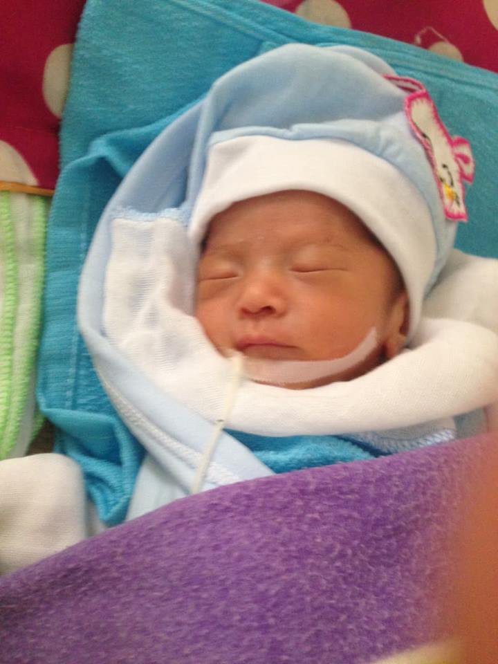 Hành trình hồi phục kì diệu của cặp song sinh chào đời chỉ nặng 1.7kg, trải qua 3 lần cấp cứu tưởng không qua khỏi - Ảnh 6. Hành trình hồi phục kì diệu của cặp song sinh chào đời chỉ nặng 1.7kg, trải qua 3 lần cấp cứu tưởng không qua khỏi - Ảnh 6.