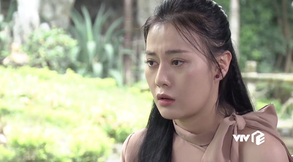 Quỳnh Búp Bê công khai làm mẫu chụp ảnh thời trang: Hậu quả đến chỉ là sớm muộn! - Ảnh 4. Quỳnh Búp Bê công khai làm mẫu chụp ảnh thời trang: Hậu quả đến chỉ là sớm muộn! - Ảnh 4.