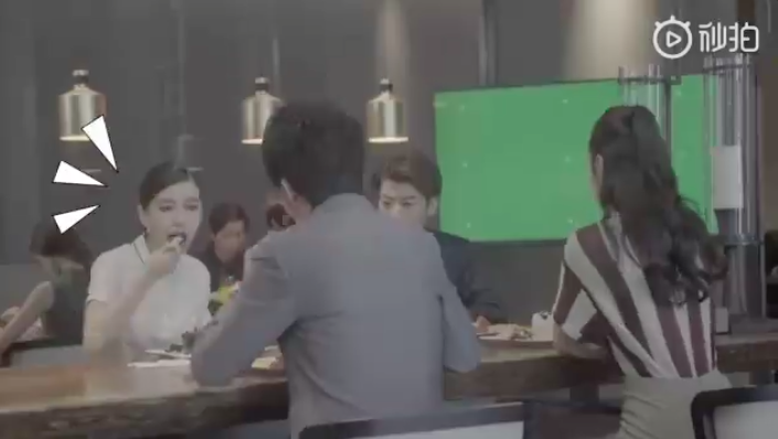 Diễn dở vẫn nổi tiếng là một chuyện, Angelababy còn khiến dân mạng ghen tỵ bởi điều đặc biệt này - Ảnh 6. Diễn dở vẫn nổi tiếng là một chuyện, Angelababy còn khiến dân mạng ghen tỵ bởi điều đặc biệt này - Ảnh 6.