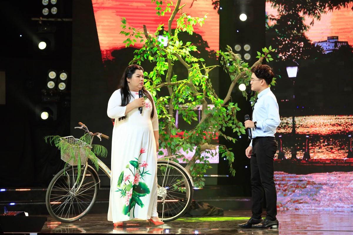 Diễn viên hài mà thi hát Bolero, đến Cẩm Ly - Quang Linh cũng phải nói về Tuyền Mập thế này - Ảnh 2. Diễn viên hài mà thi hát Bolero, đến Cẩm Ly - Quang Linh cũng phải nói về Tuyền Mập thế này - Ảnh 2.