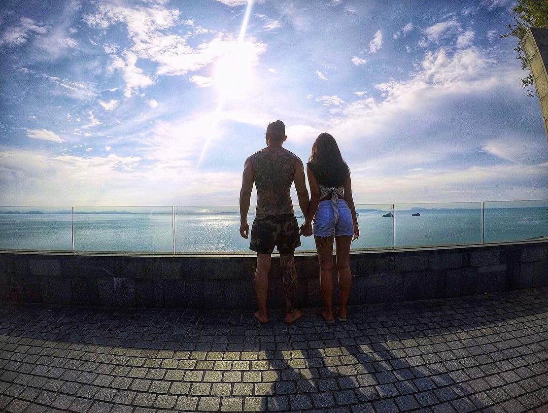 Sau ồn ào bị Helen Thanh Thảo giật chồng, hot girl Meo Meo khoe ảnh bạn trai mới, dân mạng chỉ tò mò gia thế - Ảnh 3. Sau ồn ào bị Helen Thanh Thảo giật chồng, hot girl Meo Meo khoe ảnh bạn trai mới, dân mạng chỉ tò mò gia thế - Ảnh 3.