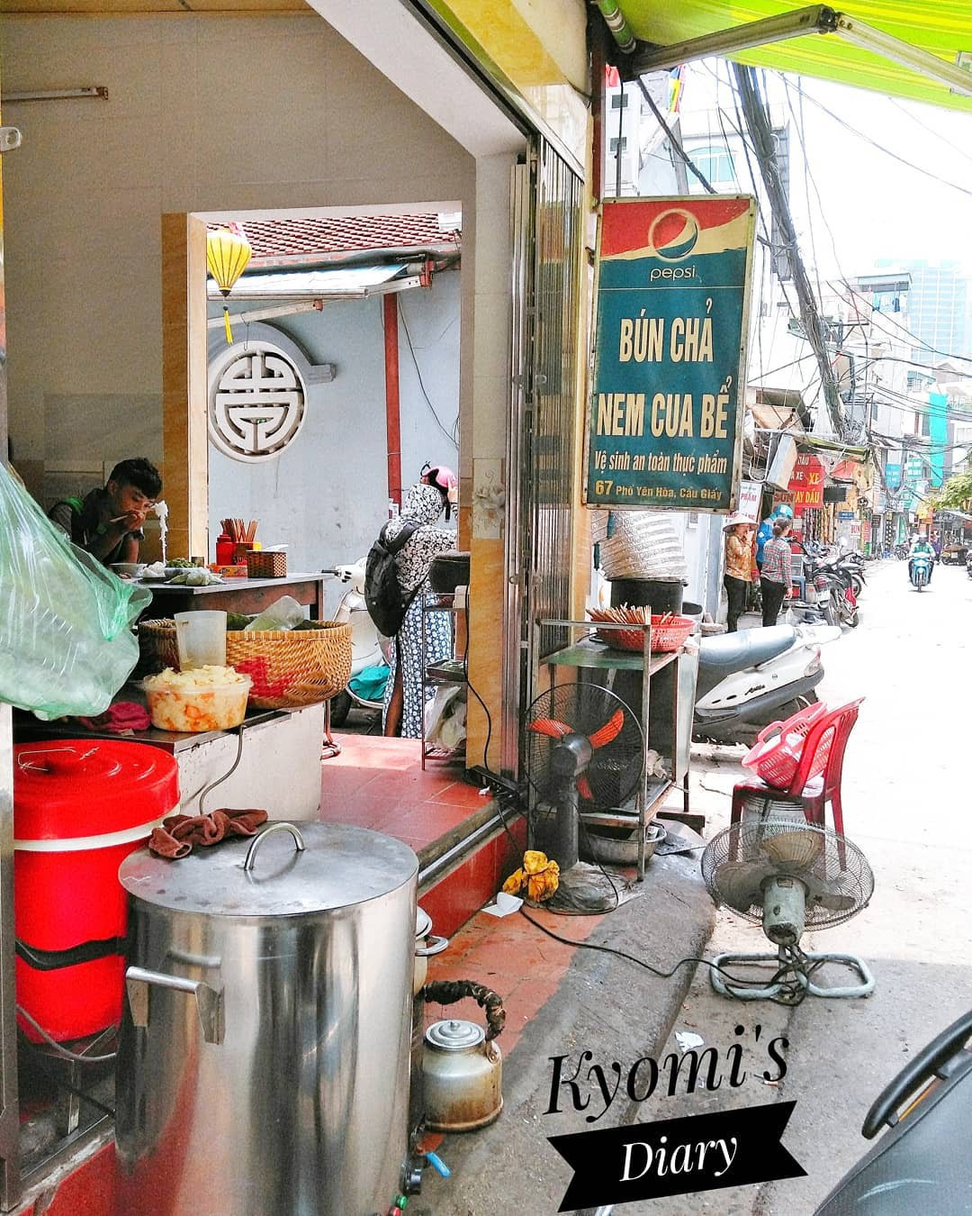 4 quán bún ngon nức tiếng, giá rất bình dân ở khu Cầu Giấy - Ảnh 3. 4 quán bún ngon nức tiếng, giá rất bình dân ở khu Cầu Giấy - Ảnh 3.