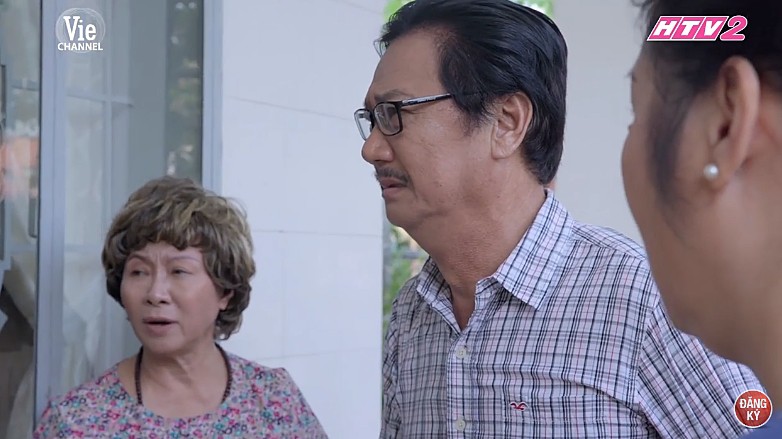 Gạo nếp gạo tẻ: Mất nhà, bà Mai đòi chết theo Hân nhưng khán giả vẫn phán Kết thế này quá nhẹ! - Ảnh 4. Gạo nếp gạo tẻ: Mất nhà, bà Mai đòi chết theo Hân nhưng khán giả vẫn phán Kết thế này quá nhẹ! - Ảnh 4.