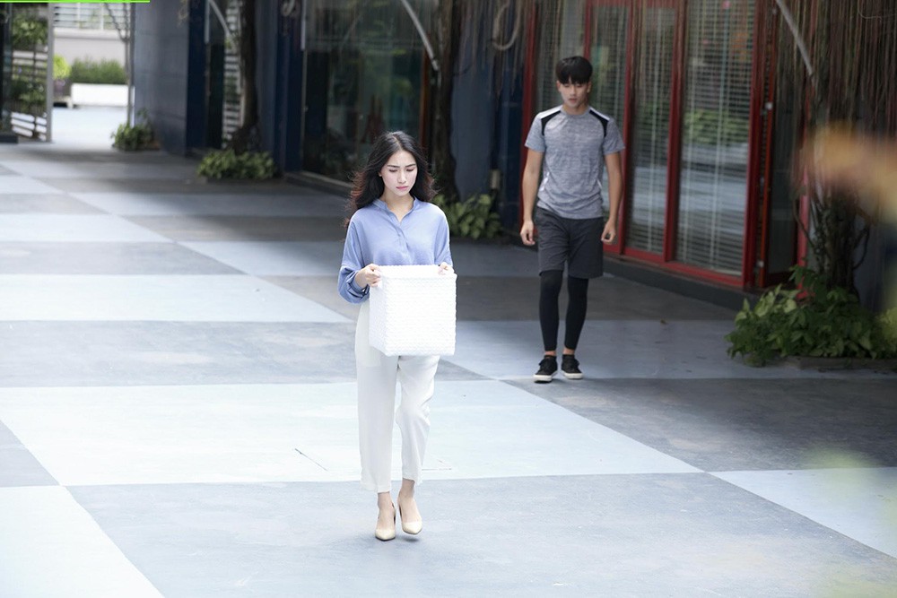 Tưởng rằng hạnh phúc, Hòa Minzy đắng lòng khi lỡ yêu nhầm tên sở khanh - Ảnh 1. Tưởng rằng hạnh phúc, Hòa Minzy đắng lòng khi lỡ yêu nhầm tên sở khanh - Ảnh 1.