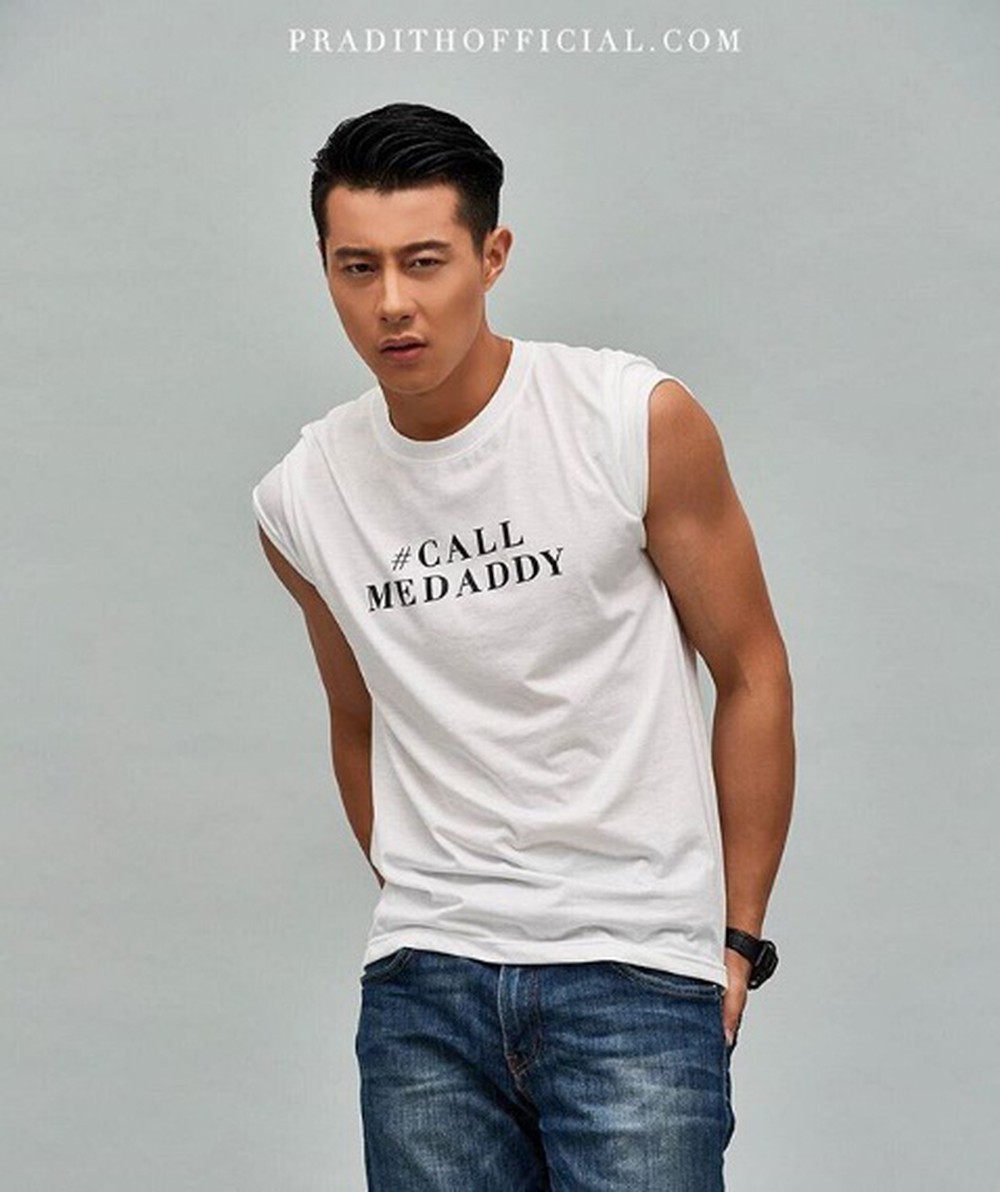 Phản ứng của mỹ nam The Face Thái khi bị hiểu lầm vừa cầu hôn Hương Giang? - Ảnh 4. Phản ứng của mỹ nam The Face Thái khi bị hiểu lầm vừa cầu hôn Hương Giang? - Ảnh 4.