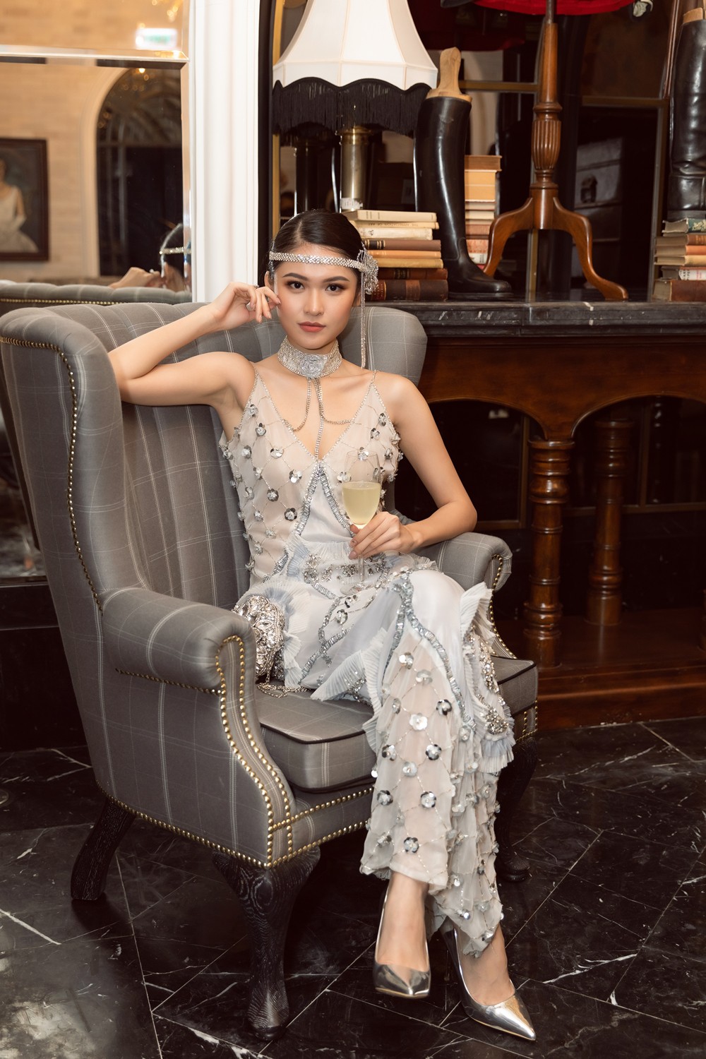 Sau khi kết thúc nhiệm kỳ, Á hậu Thùy Dung xuất hiện ngày càng lạ lẫm - Ảnh 1. Sau khi kết thúc nhiệm kỳ, Á hậu Thùy Dung xuất hiện ngày càng lạ lẫm - Ảnh 1.