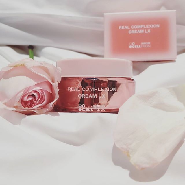 Muốn c&oacute; m&agrave;u mắt đẹp như Jennie hay da mịn như Kim Tae Hee, th&igrave; đ&acirc;y ch&iacute;nh l&agrave; những m&oacute;n mỹ phẩm m&agrave; bạn cần - Ảnh 7.