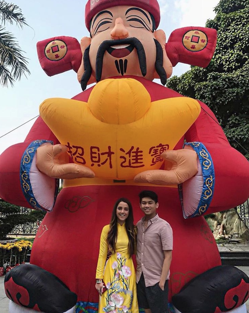 Thiếu gia em chồng Hà Tăng - Hiếu Nguyễn nắm chặt tay bạn gái, kỷ niệm 1 năm yêu ngọt ngào - Ảnh 2. Thiếu gia em chồng Hà Tăng - Hiếu Nguyễn nắm chặt tay bạn gái, kỷ niệm 1 năm yêu ngọt ngào - Ảnh 2.