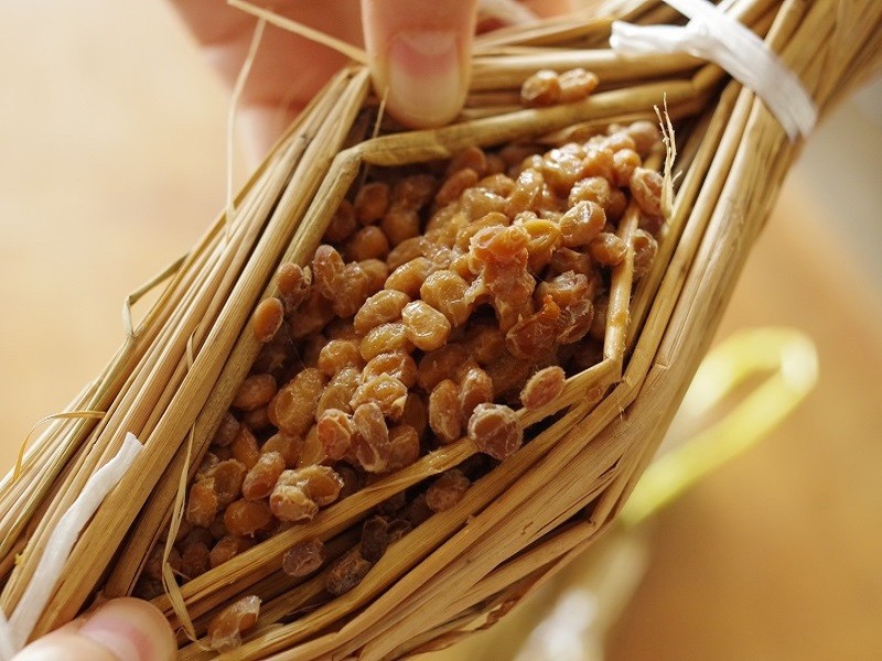 Không chỉ sushi, tinh hoa ẩm thực Nhật còn có món natto nhơn nhớt kéo sợi, mùi vị khó ăn như đậu phụ thối - Ảnh 3. Không chỉ sushi, tinh hoa ẩm thực Nhật còn có món natto nhơn nhớt kéo sợi, mùi vị khó ăn như đậu phụ thối - Ảnh 3.