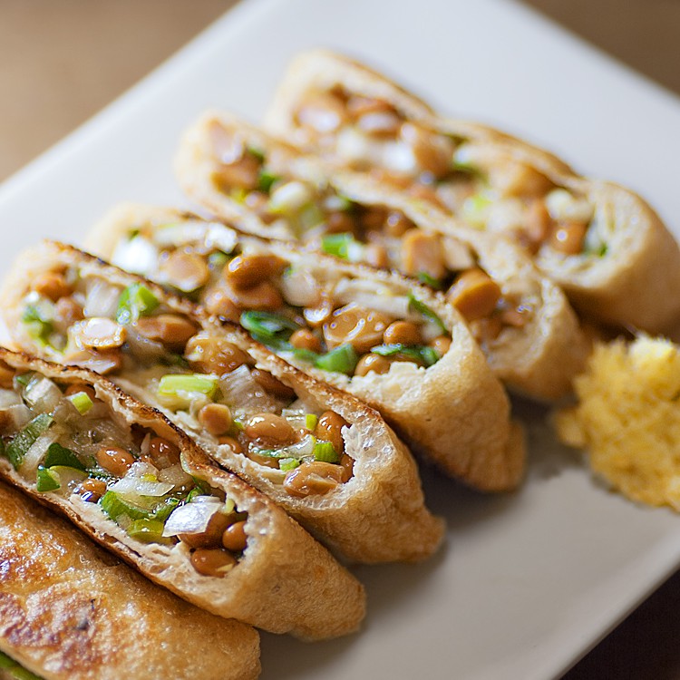 Không chỉ sushi, tinh hoa ẩm thực Nhật còn có món natto nhơn nhớt kéo sợi, mùi vị khó ăn như đậu phụ thối - Ảnh 4. Không chỉ sushi, tinh hoa ẩm thực Nhật còn có món natto nhơn nhớt kéo sợi, mùi vị khó ăn như đậu phụ thối - Ảnh 4.