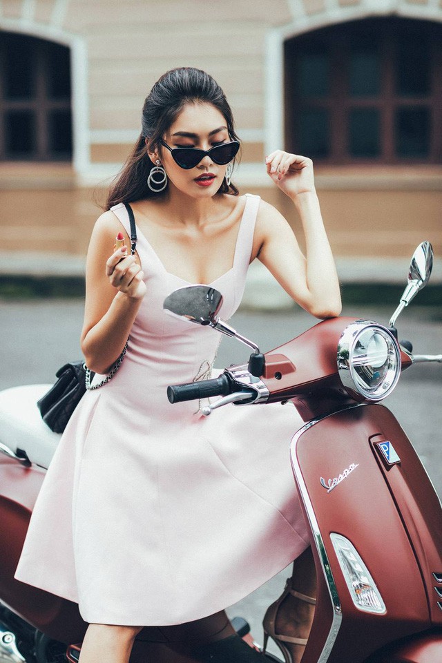 Mix trang phục, phụ kiện sang và chất như cặp đôi hot girl – CEO “cực phẩm” 28 tuổi - Ảnh 8. Mix trang phục, phụ kiện sang và chất như cặp đôi hot girl – CEO “cực phẩm” 28 tuổi - Ảnh 8.