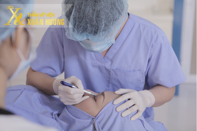 Tháng vàng tri ân ngày Nhà giáo Việt Nam 20/11, món quà yêu thương từ Thẩm mỹ viện Xuân Hương - Ảnh 1. Tháng vàng tri ân ngày Nhà giáo Việt Nam 20/11, món quà yêu thương từ Thẩm mỹ viện Xuân Hương - Ảnh 1.