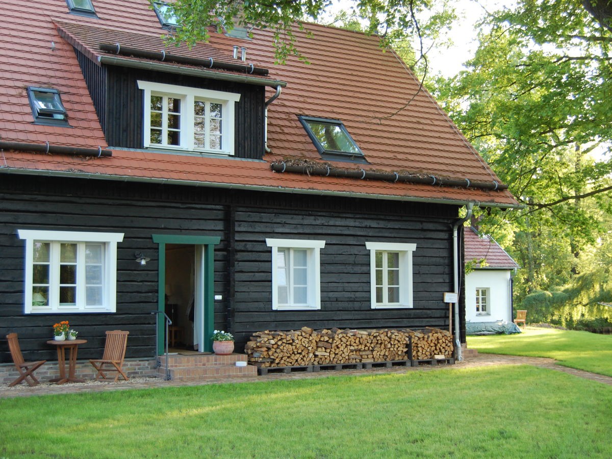 Những ngôi nhà ven sông xinh xắn, dịu dàng đẹp đến nao lòng ở làng quê nước Đức - Ảnh 11. Những ngôi nhà ven sông xinh xắn, dịu dàng đẹp đến nao lòng ở làng quê nước Đức - Ảnh 11.