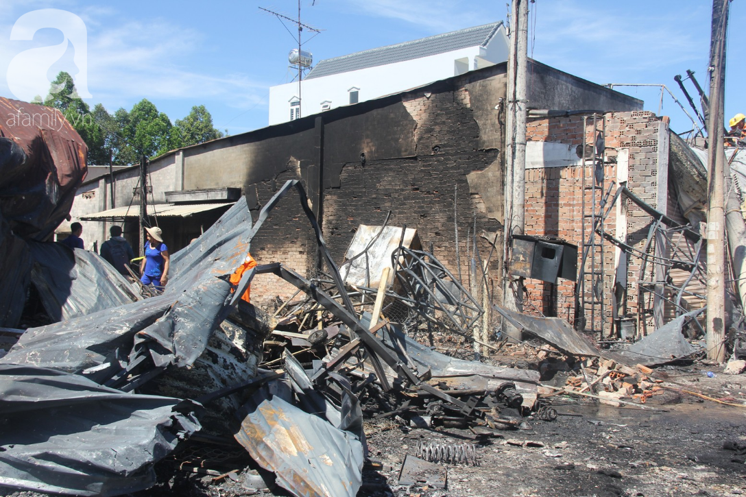 Người d&acirc;n kể lại gi&acirc;y ph&uacute;t xe bồn bốc ch&aacute;y ng&ugrave;n ngụt: Nhiều người chỉ biết la h&eacute;t, đập cửa t&igrave;m c&aacute;ch tho&aacute;t ra  - Ảnh 7.