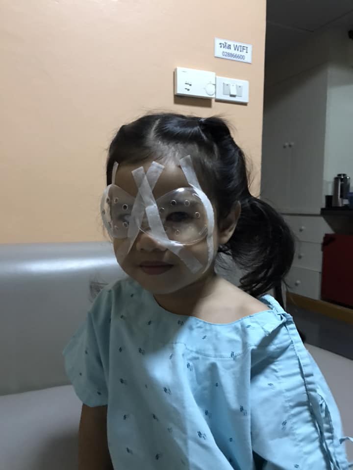 Con gái mới 4 tuổi đã bị mất thị lực suýt mù mắt, ông bố khẩn thiết cảnh báo khiến nhiều phụ huynh giật mình thon thót - Ảnh 8. Con gái mới 4 tuổi đã bị mất thị lực suýt mù mắt, ông bố khẩn thiết cảnh báo khiến nhiều phụ huynh giật mình thon thót - Ảnh 8.