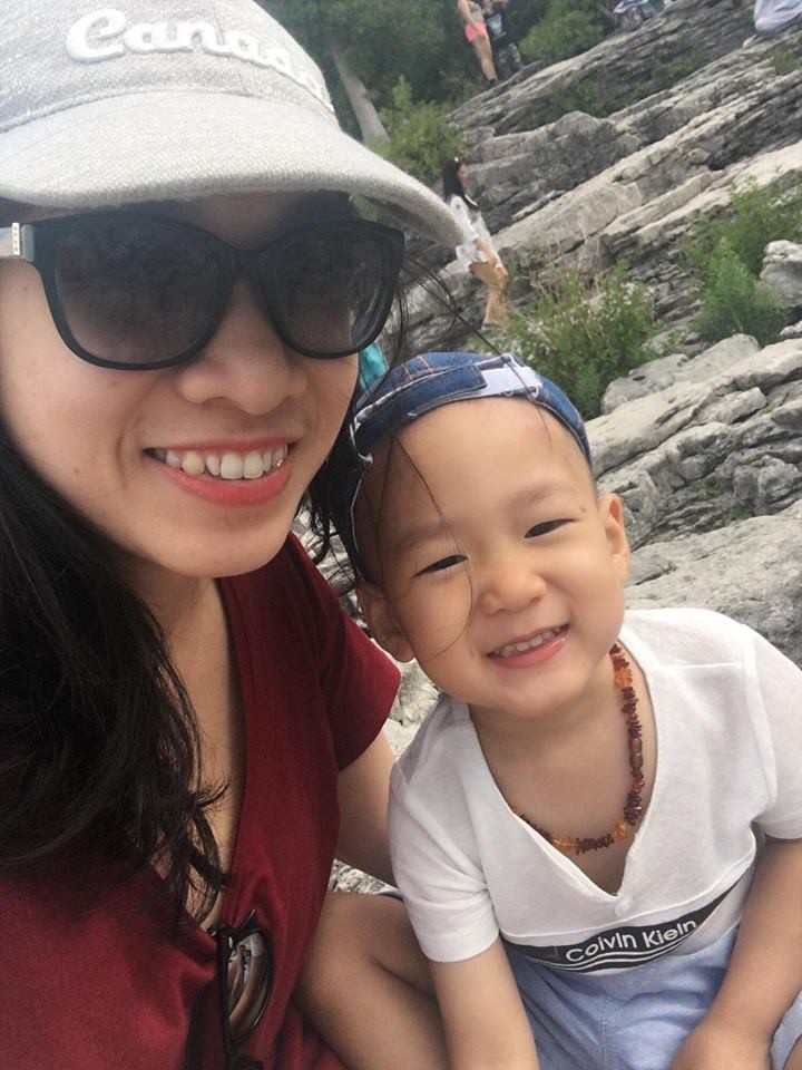 Nhờ làm việc này từ khi mới sinh, mẹ Việt ở Canada luyện con ngủ xuyên đêm từ 6 rưỡi tối hôm trước - Ảnh 1. Nhờ làm việc này từ khi mới sinh, mẹ Việt ở Canada luyện con ngủ xuyên đêm từ 6 rưỡi tối hôm trước - Ảnh 1.