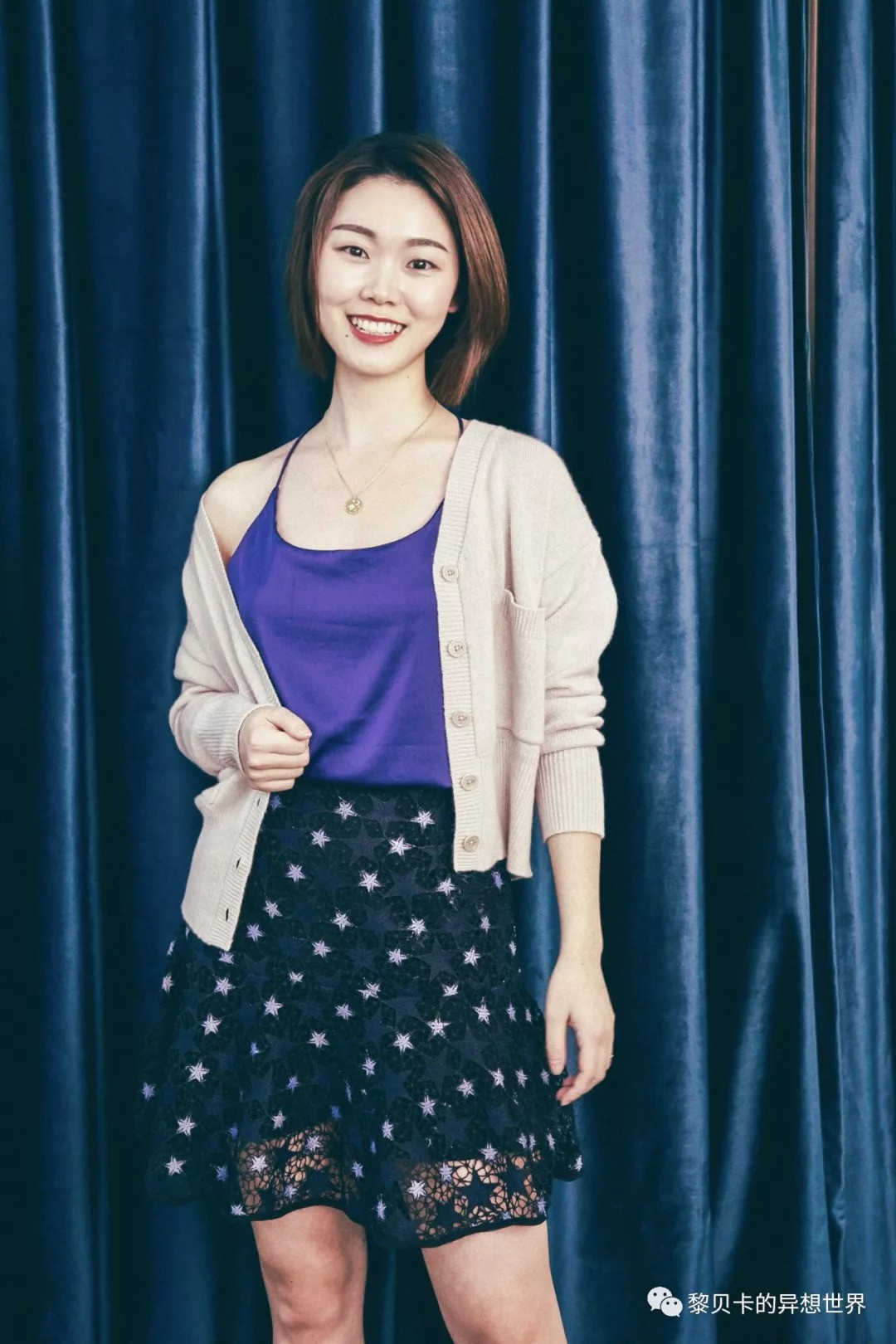 Chỉ 1 chiếc cardigan đã có ngay 14 set đồ mặc kiểu gì cũng đẹp để bạn diện trong mùa lạnh này - Ảnh 11. Chỉ 1 chiếc cardigan đã có ngay 14 set đồ mặc kiểu gì cũng đẹp để bạn diện trong mùa lạnh này - Ảnh 11.