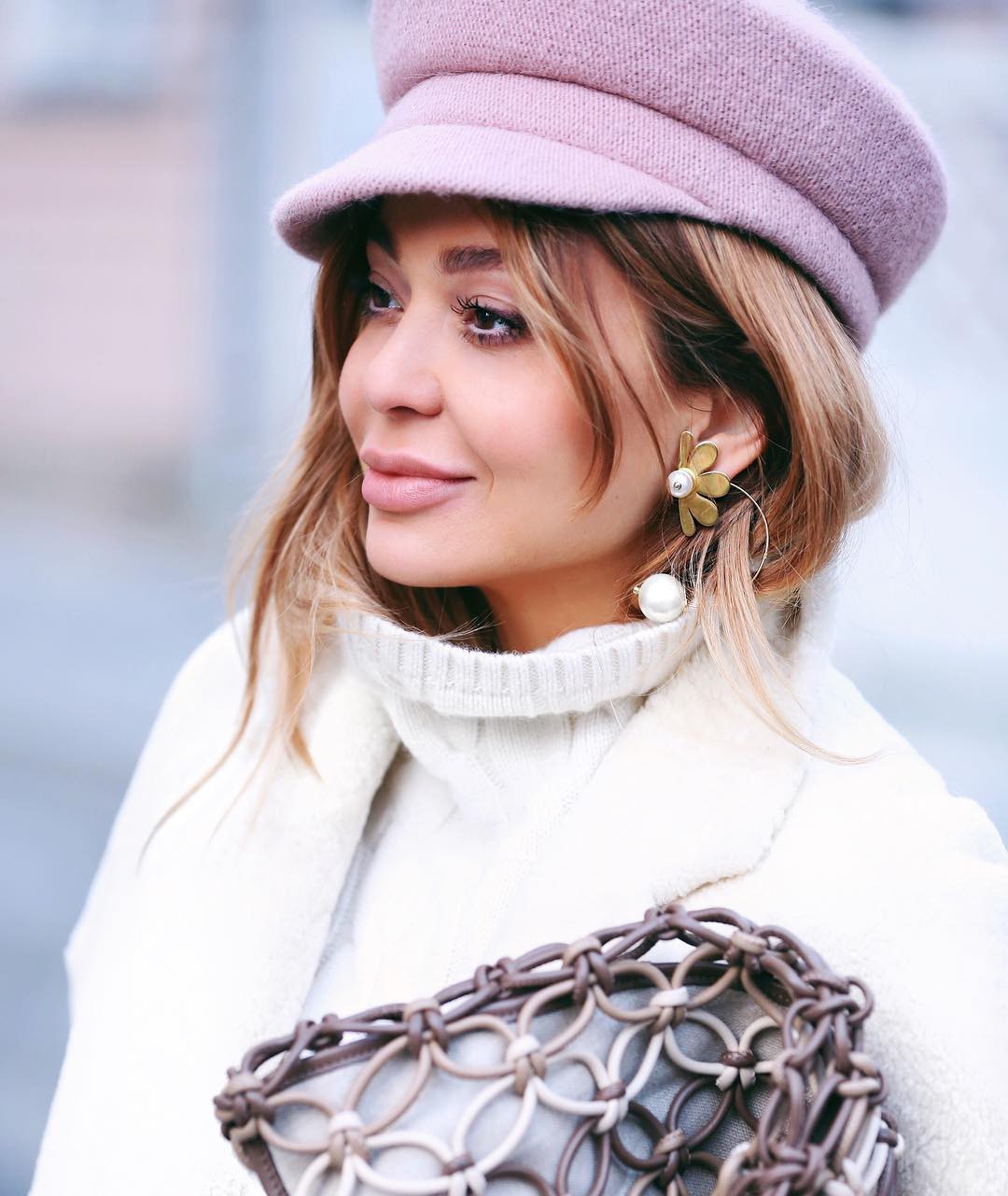 10 bí kíp nhấn nhá trang phục giúp chị em lột xác thành cô nàng trẻ trung, hiện đại trong nháy mắt - Ảnh 23. 10 bí kíp nhấn nhá trang phục giúp chị em lột xác thành cô nàng trẻ trung, hiện đại trong nháy mắt - Ảnh 23.