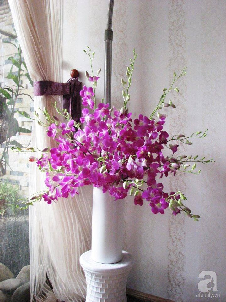 Mẹ đảm Hà Thành chia sẻ bí quyết cắm bình hoa kiểu rẻ quạt hoặc quả cầu không dùng xốp vẫn đẹp - Ảnh 10. Mẹ đảm Hà Thành chia sẻ bí quyết cắm bình hoa kiểu rẻ quạt hoặc quả cầu không dùng xốp vẫn đẹp - Ảnh 10.