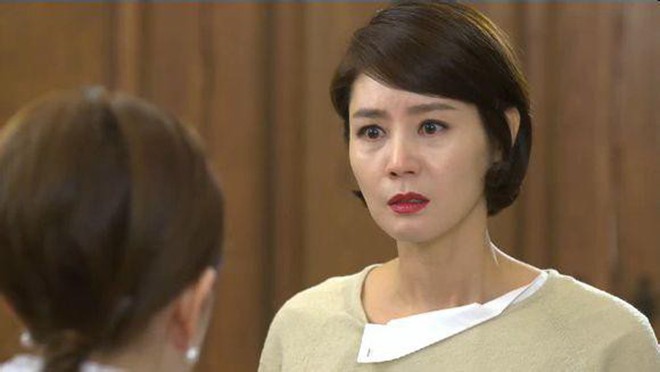 Mẹ chồng bỗng dưng dẫn người yêu cũ của con trai về nhà rồi tuyên bố một câu khiến nàng dâu chết sững - Ảnh 1. Mẹ chồng bỗng dưng dẫn người yêu cũ của con trai về nhà rồi tuyên bố một câu khiến nàng dâu chết sững - Ảnh 1.
