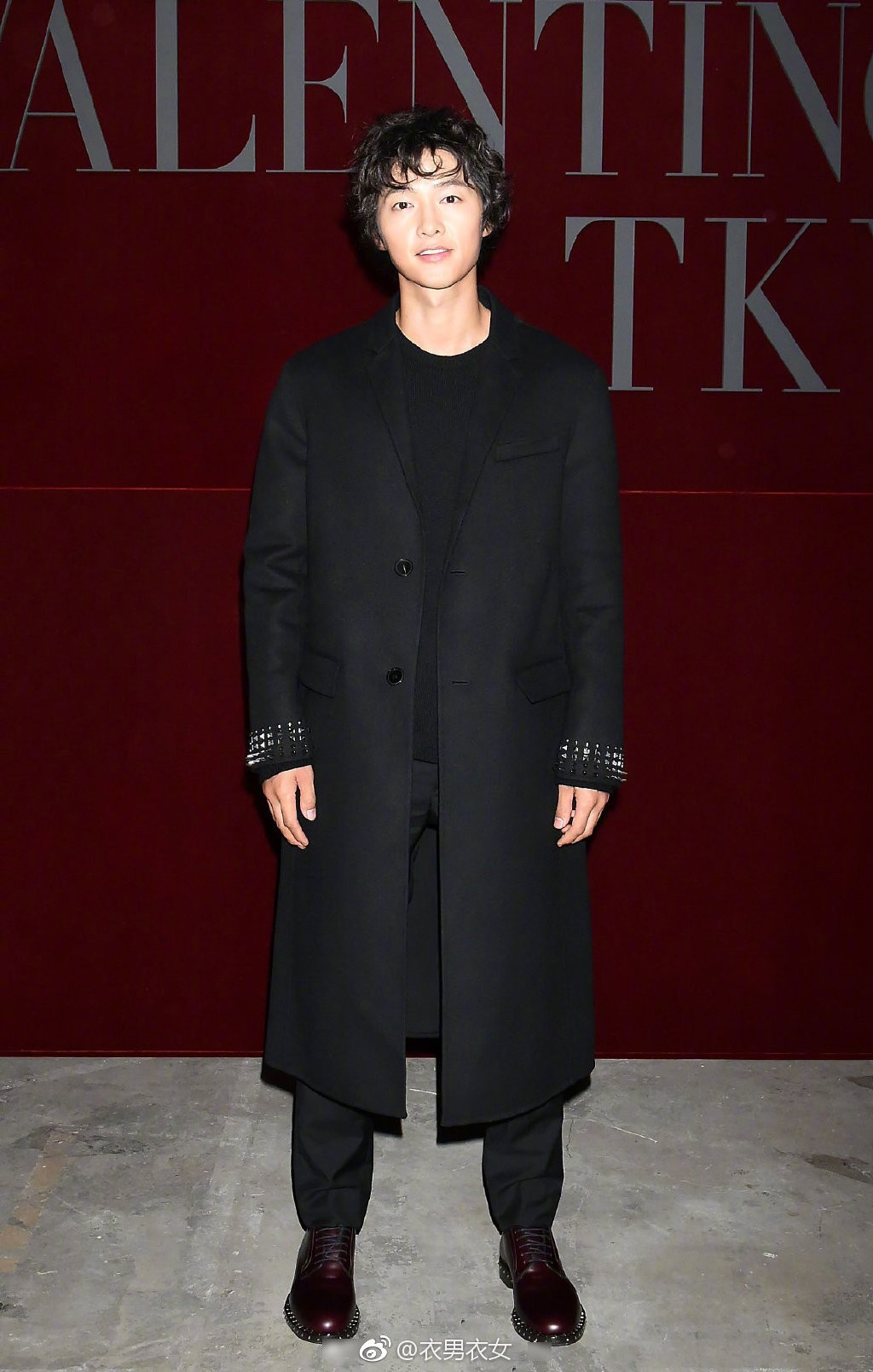 Dương Mịch - Song Joong Ki chung 1 khung hình: Chênh có 1 tuổi mà người như đôi mươi, người xuống sắc đều vì kiểu tóc - Ảnh 3. Dương Mịch - Song Joong Ki chung 1 khung hình: Chênh có 1 tuổi mà người như đôi mươi, người xuống sắc đều vì kiểu tóc - Ảnh 3.
