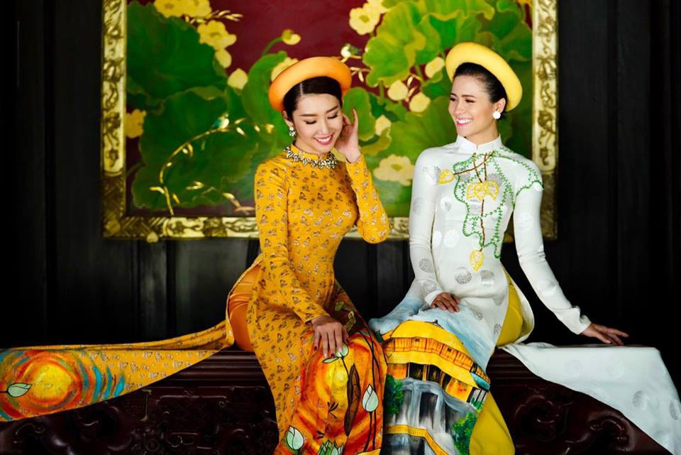 Gạo nếp gạo tẻ: Vừa đánh nhau vỡ đầu, Hân - Phúc lại trở mặt chị chị em em ngọt xớt! - Ảnh 1. Gạo nếp gạo tẻ: Vừa đánh nhau vỡ đầu, Hân - Phúc lại trở mặt chị chị em em ngọt xớt! - Ảnh 1.