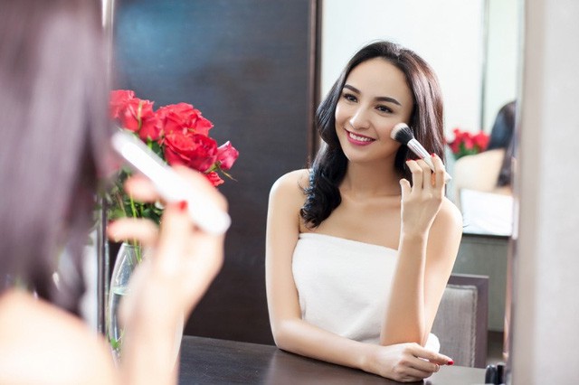 Chị em à, muốn hạnh phúc hơn hãy chăm... cập nhật - Ảnh 1. Chị em à, muốn hạnh phúc hơn hãy chăm... cập nhật - Ảnh 1.