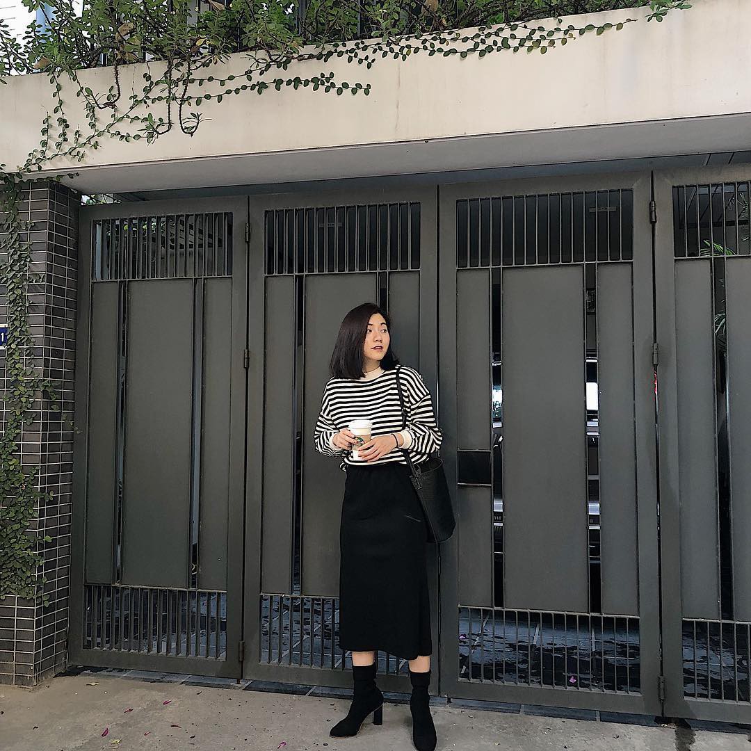 Muốn mặc đâu chuẩn đấy trong tiết trời se lạnh, bạn chỉ việc copy 10 công thức street style xuất sắc từ loạt hot girl Việt - Ảnh 4. Muốn mặc đâu chuẩn đấy trong tiết trời se lạnh, bạn chỉ việc copy 10 công thức street style xuất sắc từ loạt hot girl Việt - Ảnh 4.