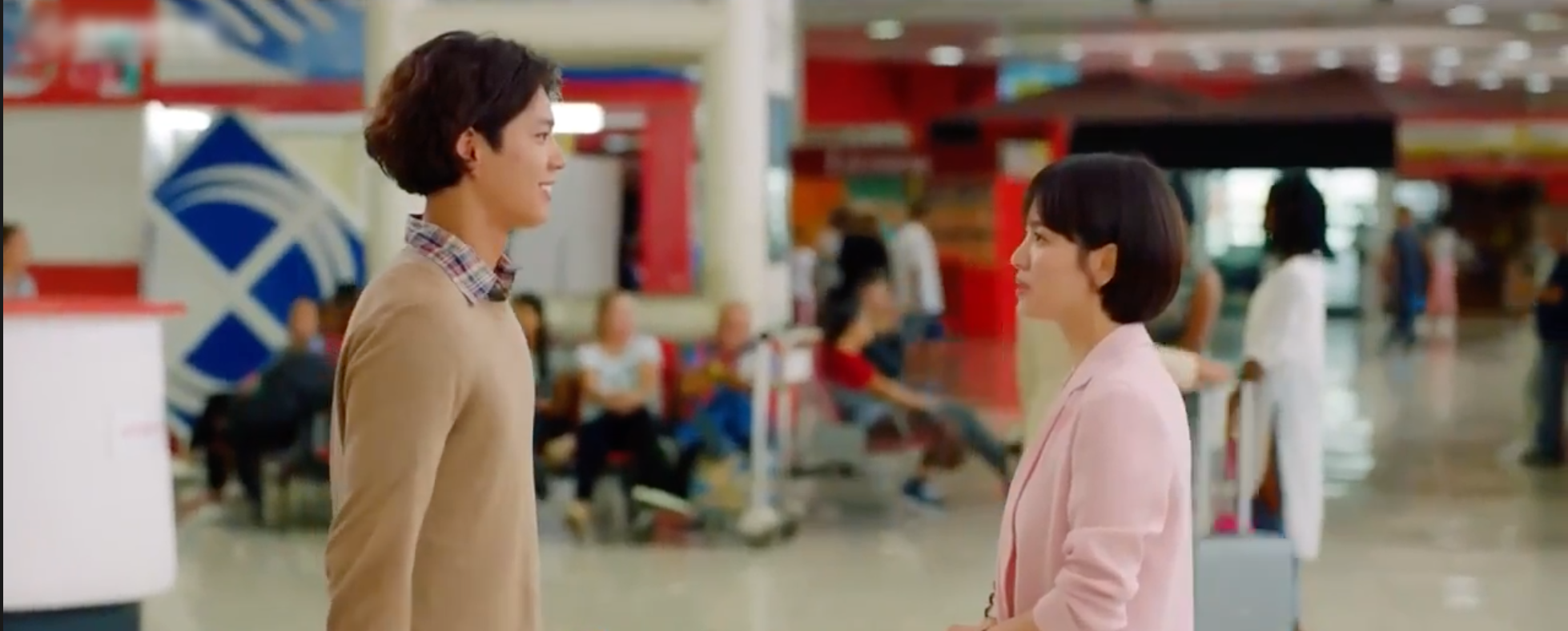 Song Hye Kyo vừa xinh vừa giàu thế này, bảo sao Park Bo Gum không choáng! - Ảnh 4. Song Hye Kyo vừa xinh vừa giàu thế này, bảo sao Park Bo Gum không choáng! - Ảnh 4.